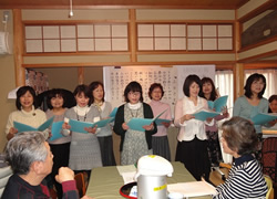 御蔵山小学校育友会コーラス部 の皆さん