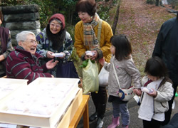 お餅つき＆しし鍋＆野菜市